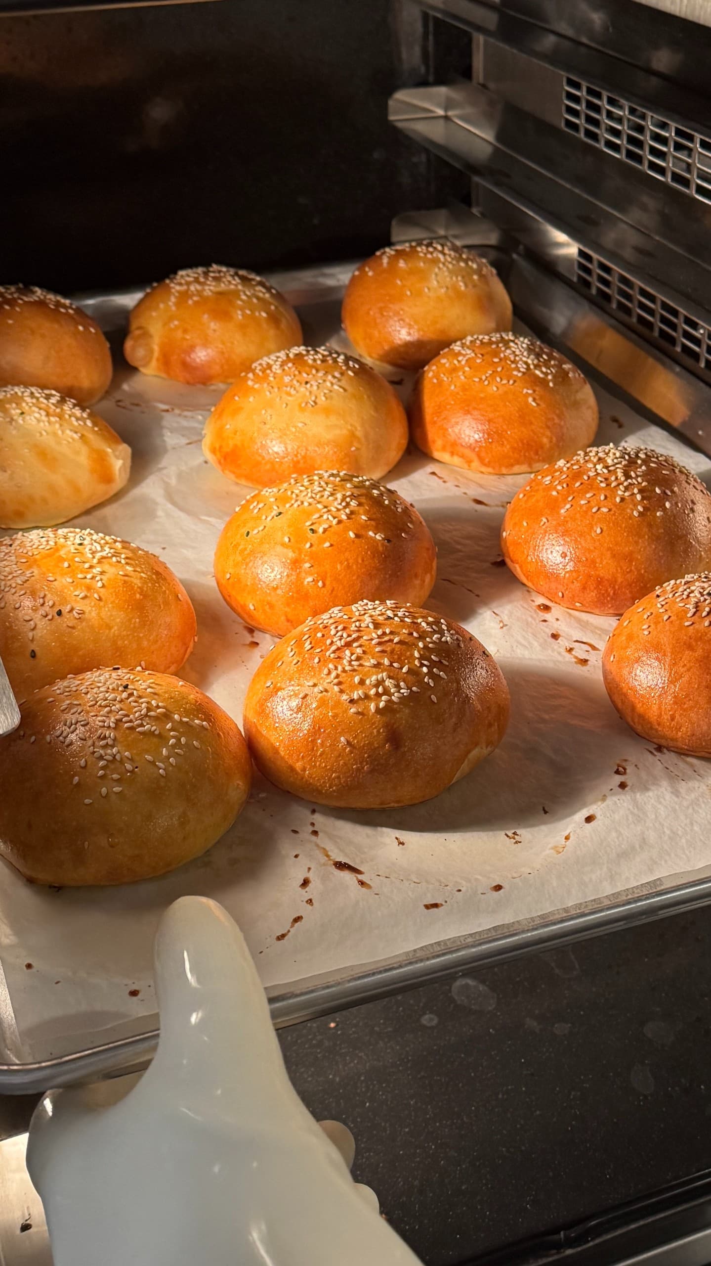 Sourdough burger buns